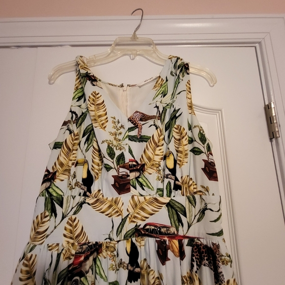 Eshakti maxi dress - Picture 3 of 11